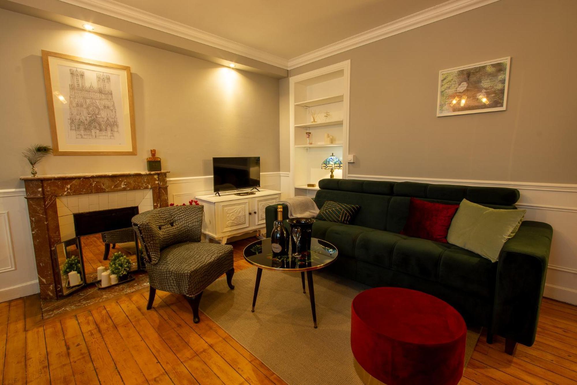 Cosy Art Gallery Реймс Экстерьер фото